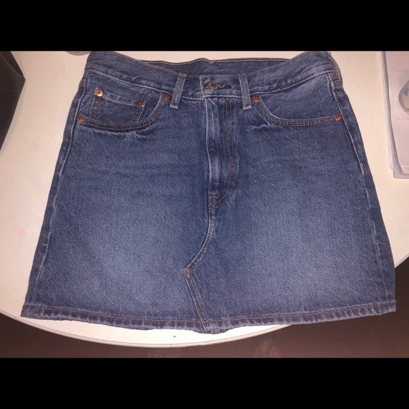 Levi’s Jean Skirt - Picture 1 of 2
